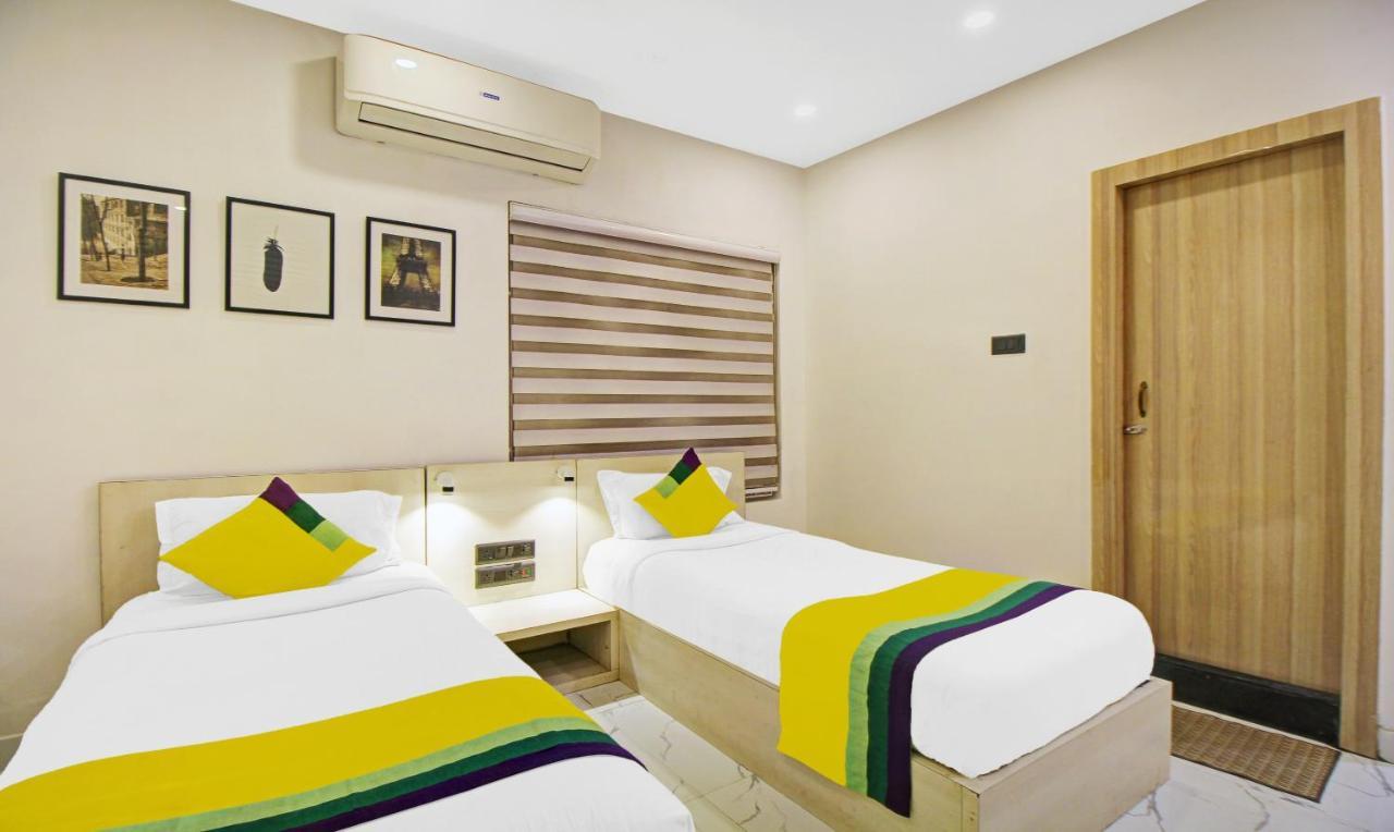 Itsy Hotels Transit Express Calcutta Exteriör bild
