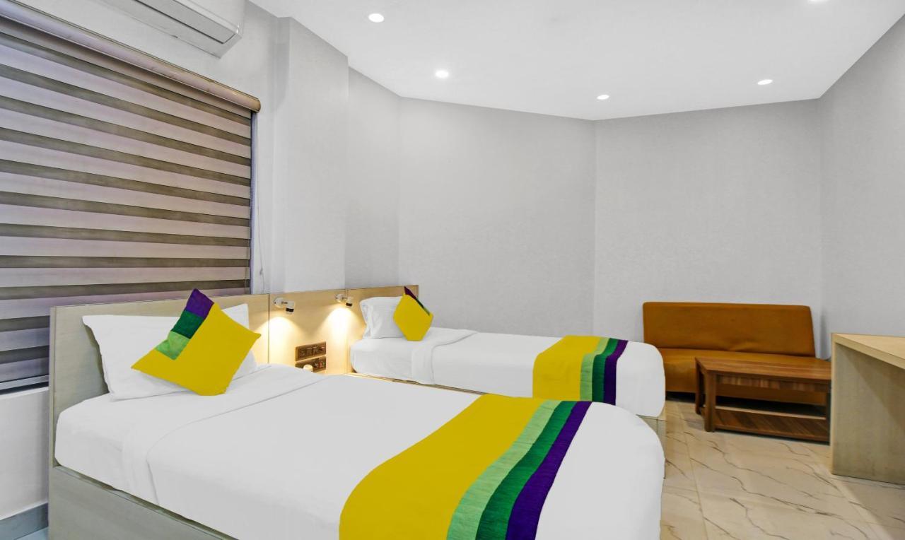 Itsy Hotels Transit Express Calcutta Exteriör bild